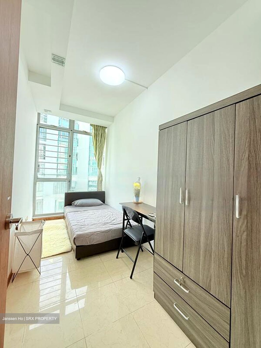 The Lakeshore (D22), Condominium #453846211